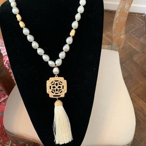 🌼CHICO’S Pearl Necklace with Tassel Pendant